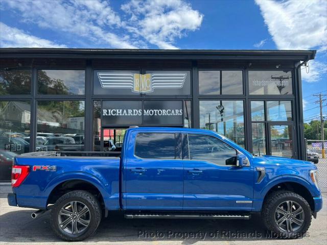 Photo of 2022 Atlas Blue Metallic Ford F-150