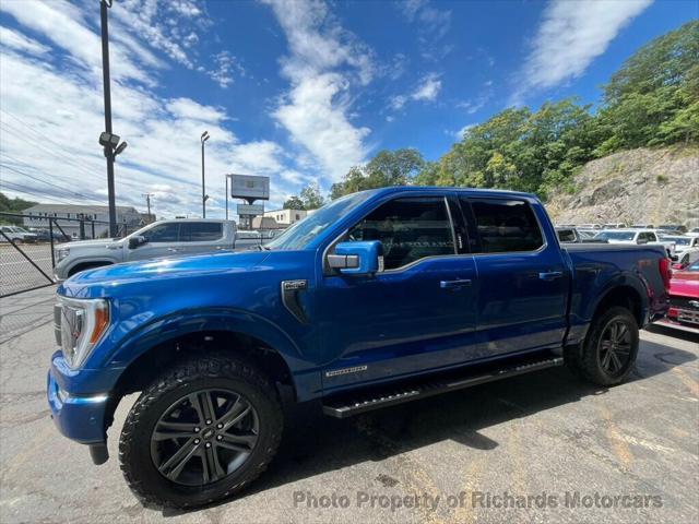 Photo of 2022 Atlas Blue Metallic Ford F-150