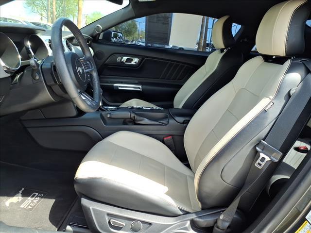 Photo of 2015 Magnetic Metallic Ford Mustang