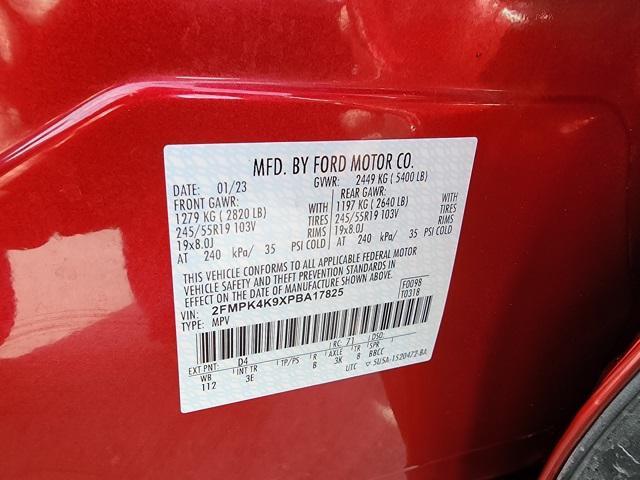 Photo of 2023 Red Metallic Ford Edge