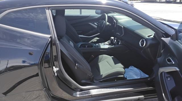 Photo of 2018 Black Chevrolet Camaro