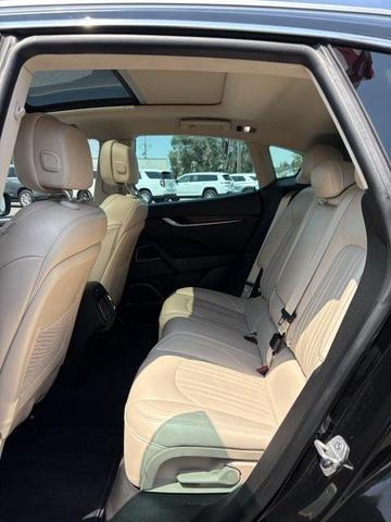 Photo of 2017 Black Maserati Levante