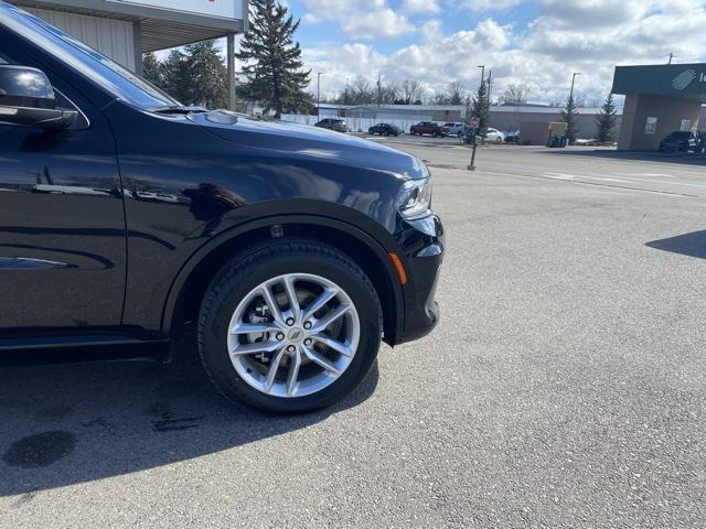 Photo of 2023 DB Black Crystal Clearcoat Dodge Durango