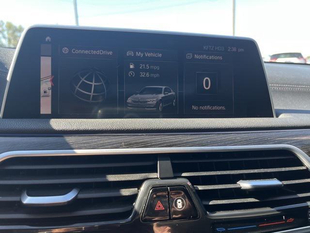 Photo of 2019 White Metallic BMW 750