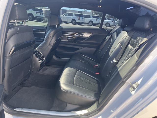 Photo of 2019 White Metallic BMW 750