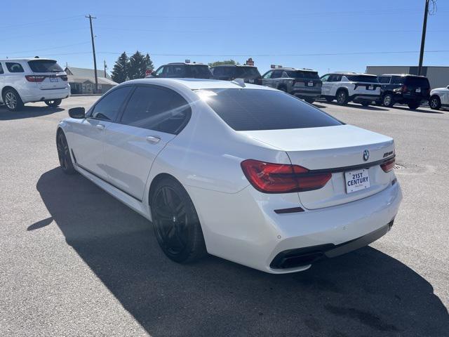 Photo of 2019 White Metallic BMW 750