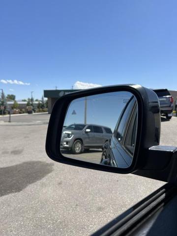 Photo of 2019 Granite Crystal Metallic Clearcoat Jeep Grand Cherokee
