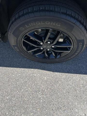Photo of 2019 Granite Crystal Metallic Clearcoat Jeep Grand Cherokee