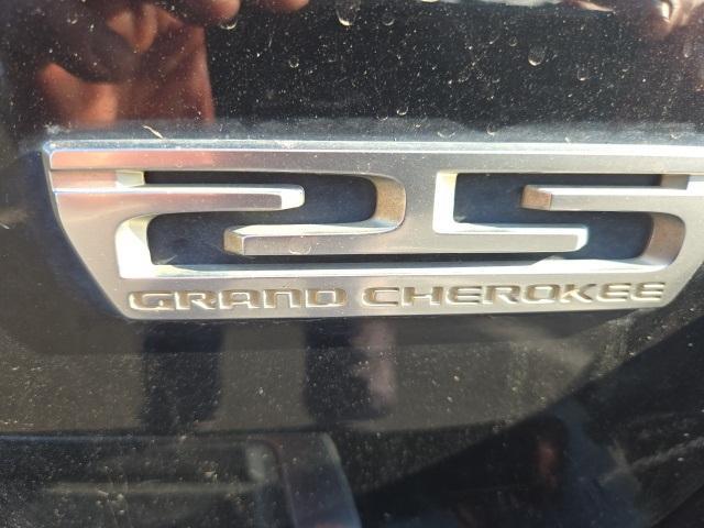 Photo of 2018 Diamond Black Jeep Grand Cherokee