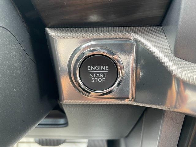 Photo of 2025 Oxford White Ford F-150