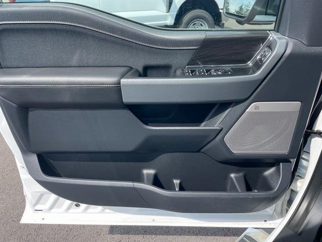 Photo of 2025 Oxford White Ford F-150