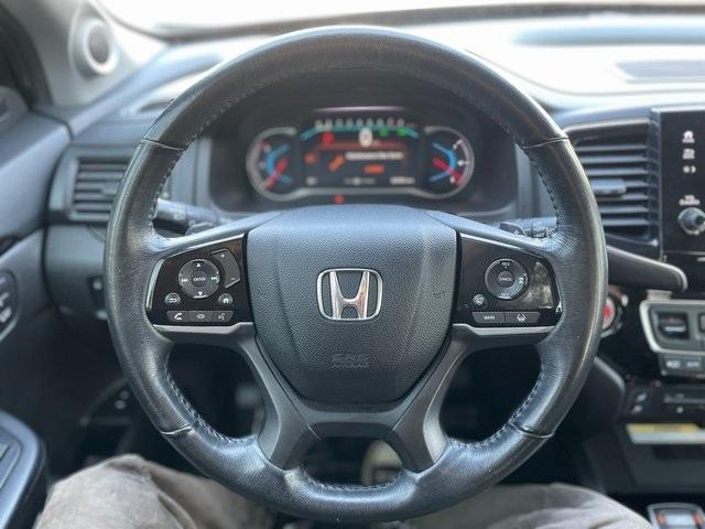 Photo of 2020 Lunar Silver Metallic Honda Pilot