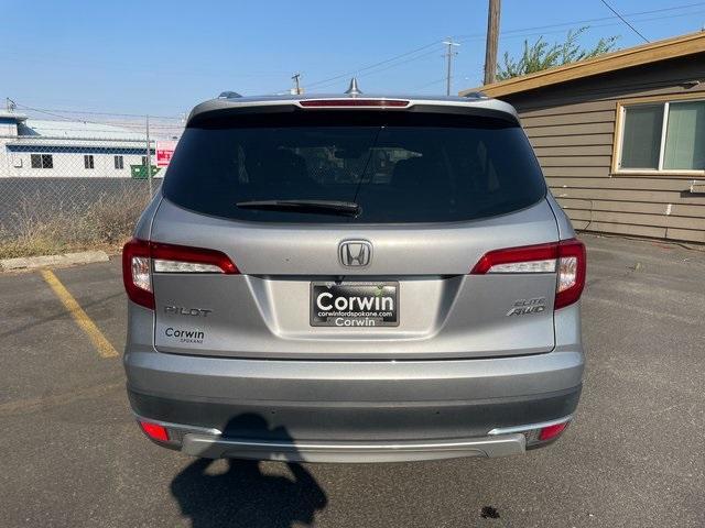 Photo of 2020 Lunar Silver Metallic Honda Pilot
