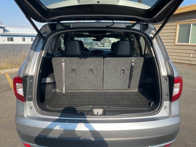 Photo of 2020 Lunar Silver Metallic Honda Pilot