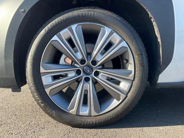 Photo of 2023 Cosmic White Pearl Subaru Solterra