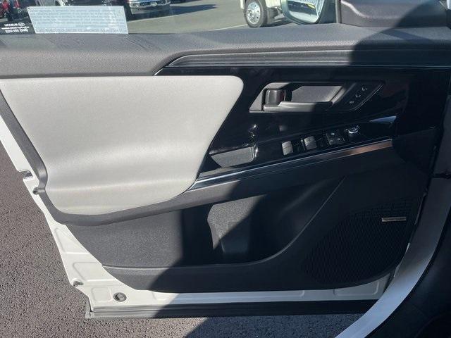 Photo of 2023 Cosmic White Pearl Subaru Solterra