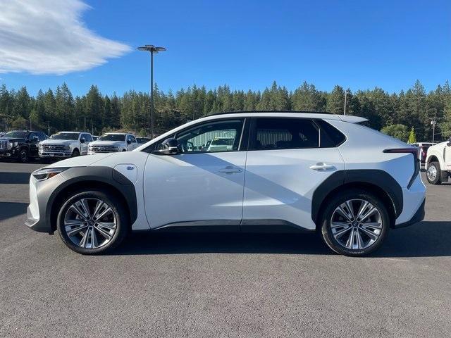 Photo of 2023 Cosmic White Pearl Subaru Solterra