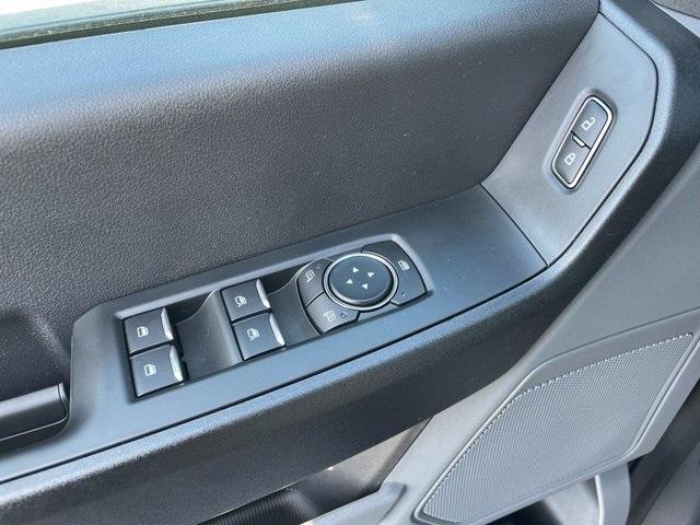 Photo of 2025 Oxford White Ford F-250