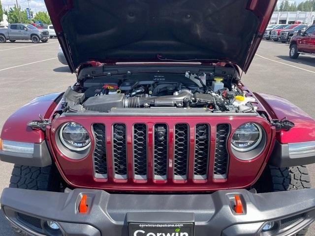 Photo of 2021 Snazzberry Pearlcoat Jeep Gladiator