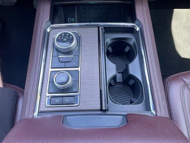 Photo of 2022 Oxford White Ford Expedition Max