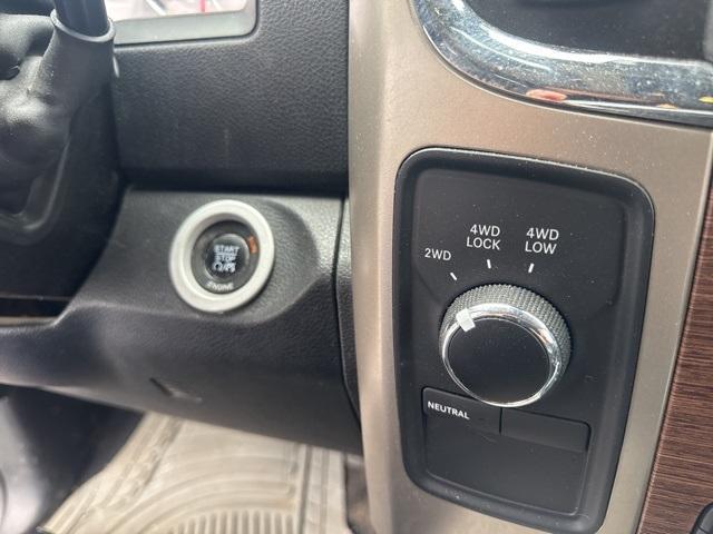 Photo of 2014 Granite Crystal Clearcoat Metallic RAM 2500