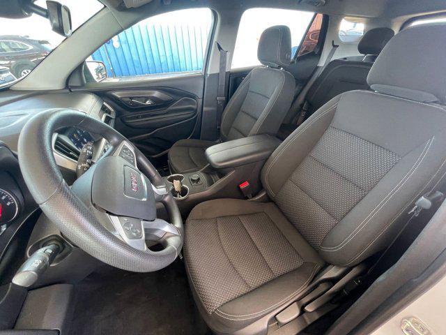 Photo of 2024 Summit White GMC Terrain