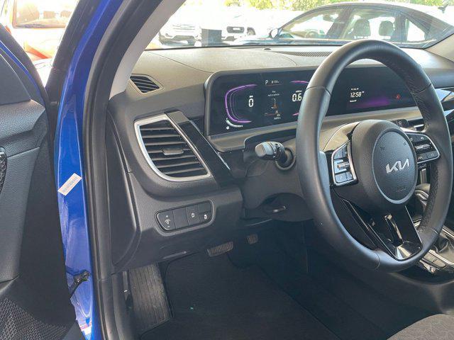 Photo of 2025 Neptune Blue Kia Seltos