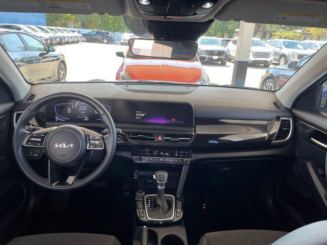 Photo of 2025 Neptune Blue Kia Seltos