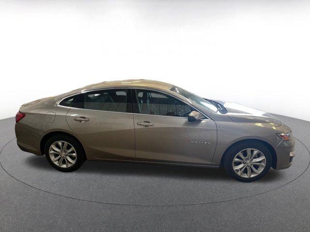 Photo of 2024 Mineral Gray Metallic Chevrolet Malibu