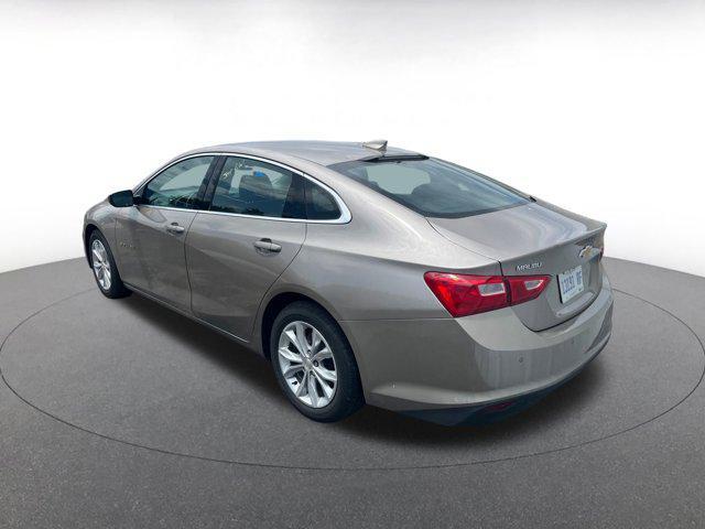 Photo of 2024 Mineral Gray Metallic Chevrolet Malibu