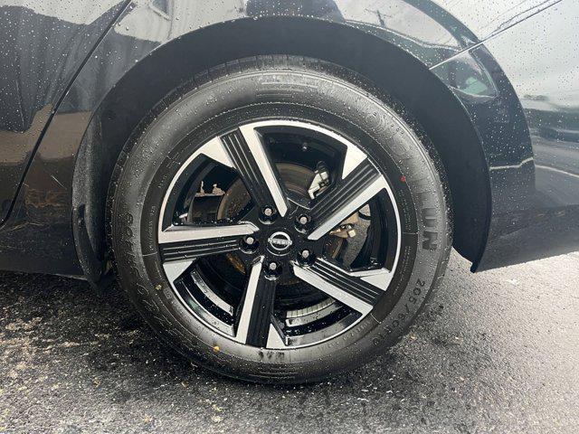 Photo of 2024 Super Black Nissan Sentra