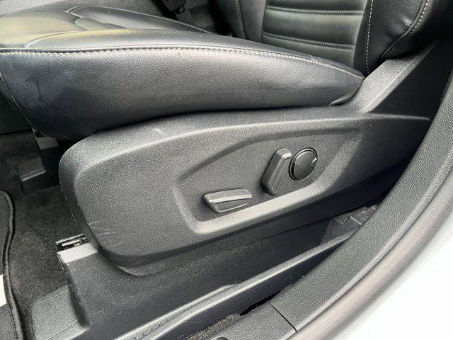 Photo of 2024 Iconic Silver Metallic Ford Edge