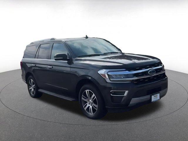 Photo of 2024 Dark Matter Gray Metallic Ford Expedition