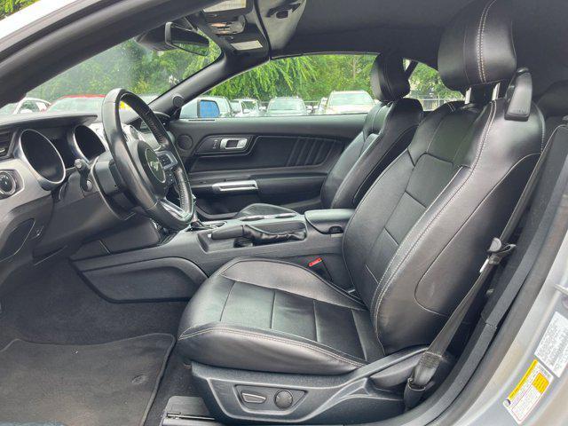 Photo of 2023 Iconic Silver Metallic Ford Mustang