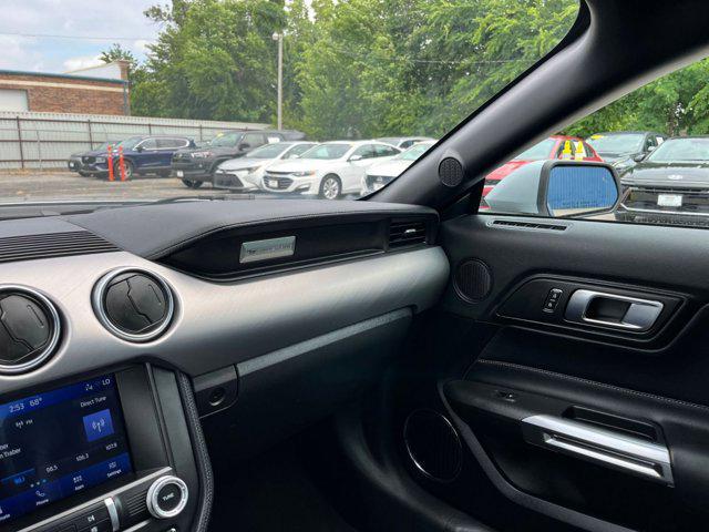 Photo of 2023 Iconic Silver Metallic Ford Mustang
