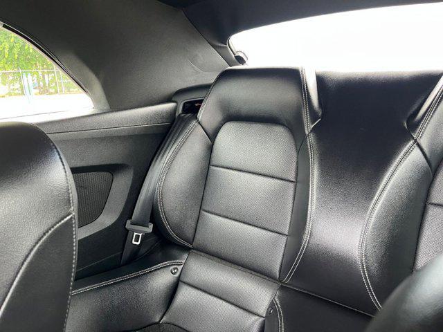 Photo of 2023 Iconic Silver Metallic Ford Mustang