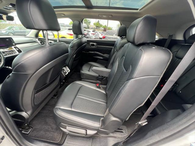 Photo of 2022  Kia Sorento Plug-In Hybrid