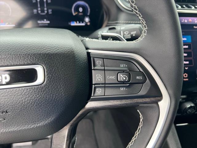 Photo of 2023  Jeep Grand Cherokee L
