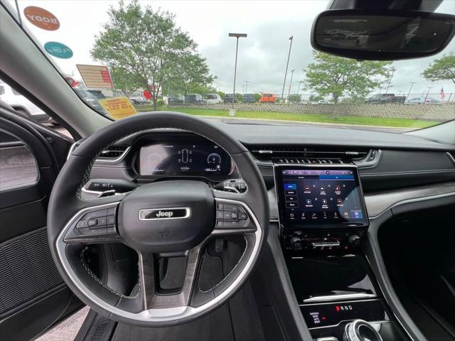 Photo of 2023  Jeep Grand Cherokee L
