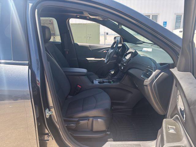 Photo of 2023 Gray Chevrolet Equinox