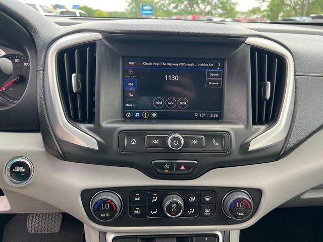 Photo of 2023 Summit White GMC Terrain