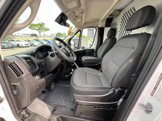Photo of 2023 Bright White Clearcoat RAM ProMaster 2500