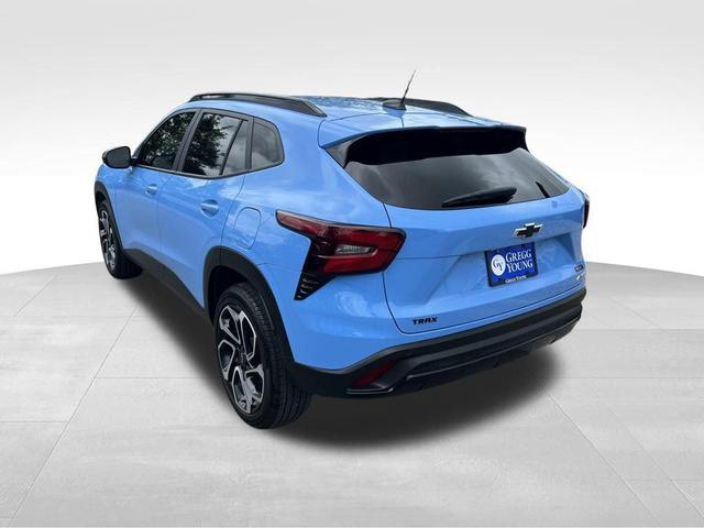 Photo of 2024 Fountain Blue Chevrolet Trax
