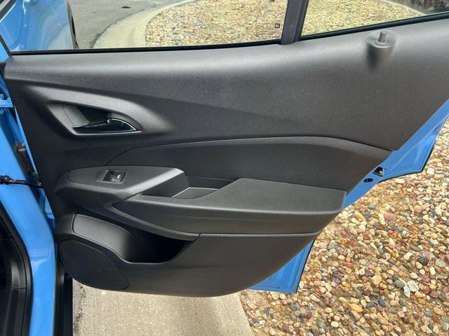 Photo of 2024 Fountain Blue Chevrolet Trax