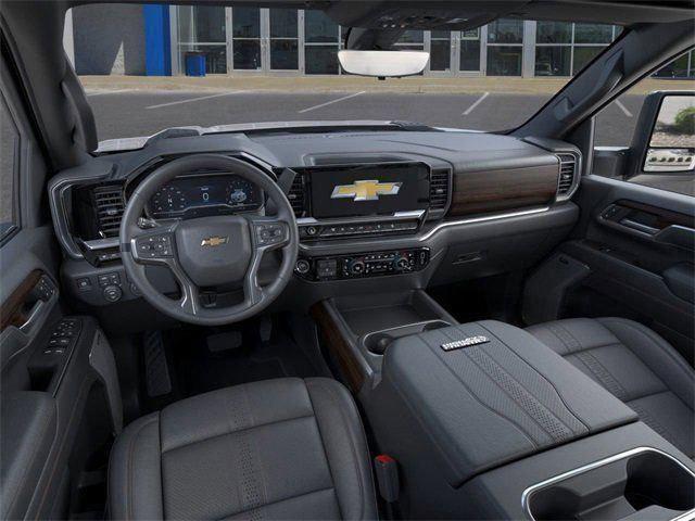 Photo of 2025 White Chevrolet Silverado 2500