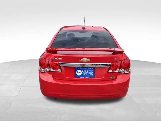 Photo of 2015 Red Chevrolet Cruze