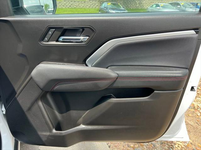 Photo of 2023 Summit White Chevrolet Colorado