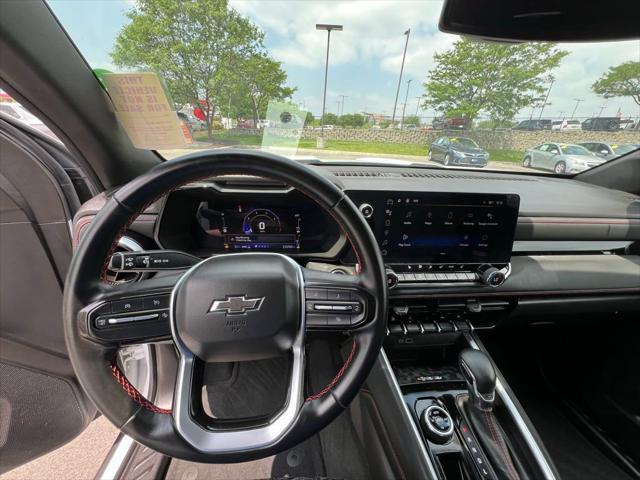 Photo of 2023 Summit White Chevrolet Colorado