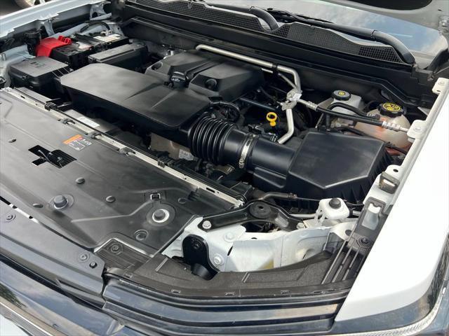 Photo of 2023 Summit White Chevrolet Colorado