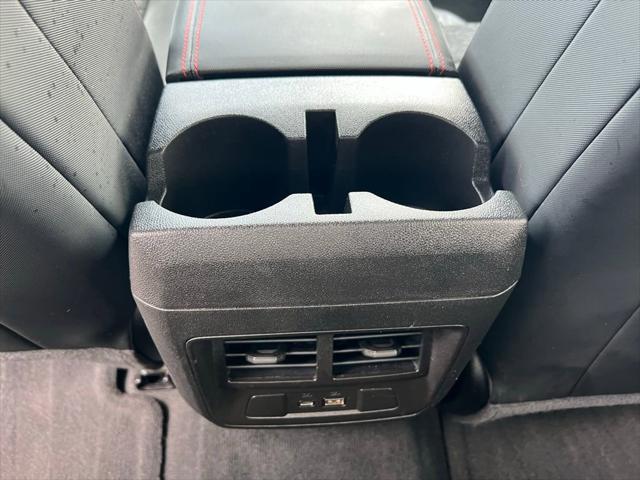 Photo of 2023 Summit White Chevrolet Colorado